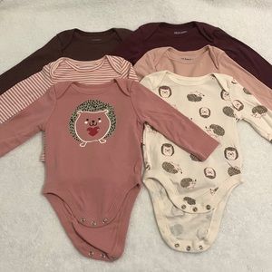 Old Navy Onesie Long Sleeve Pack 3-6 months